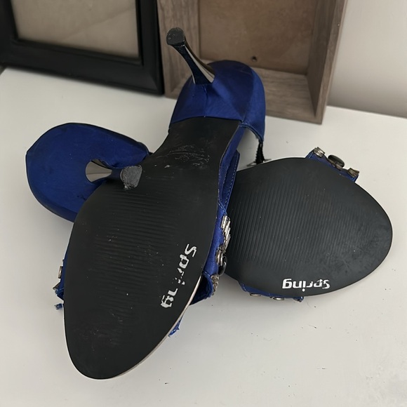 Blue Spring Sandals - Picture 4 of 4